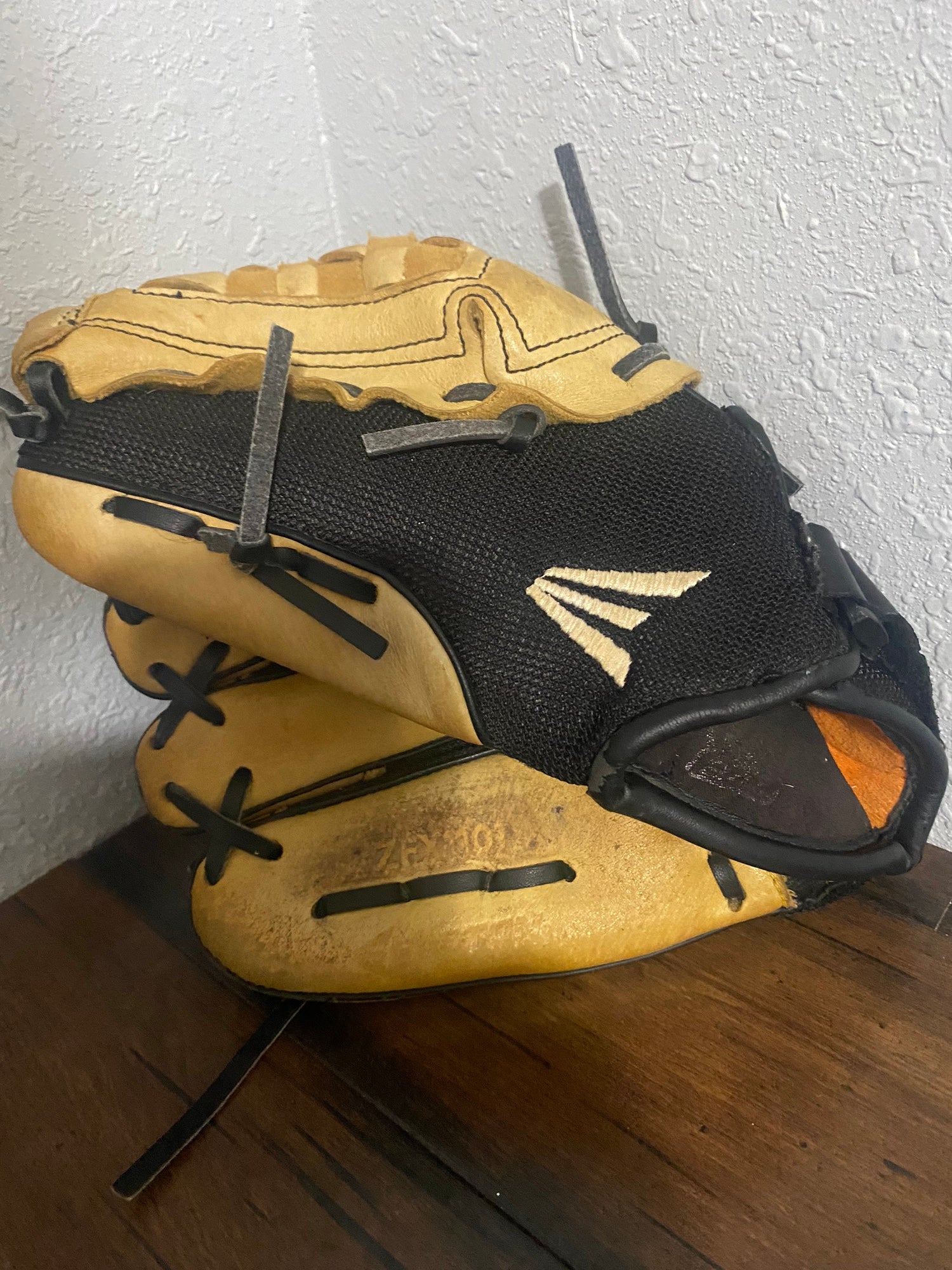 Used Rawlings Nick Markakis Pp11nm 11 Leather Shell Youth