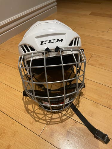 Used Large CCM FL40 Helmet (white)