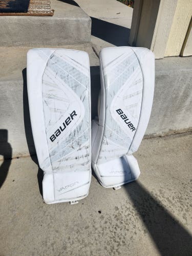 Used Medium Bauer Vapor X700 Goalie Leg Pads