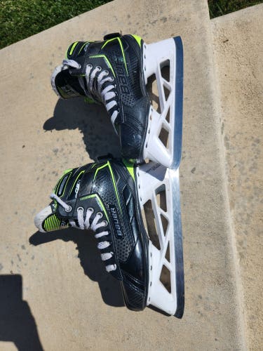 Senior Used Bauer GSX Hockey Goalie Skates Regular Width Size 6