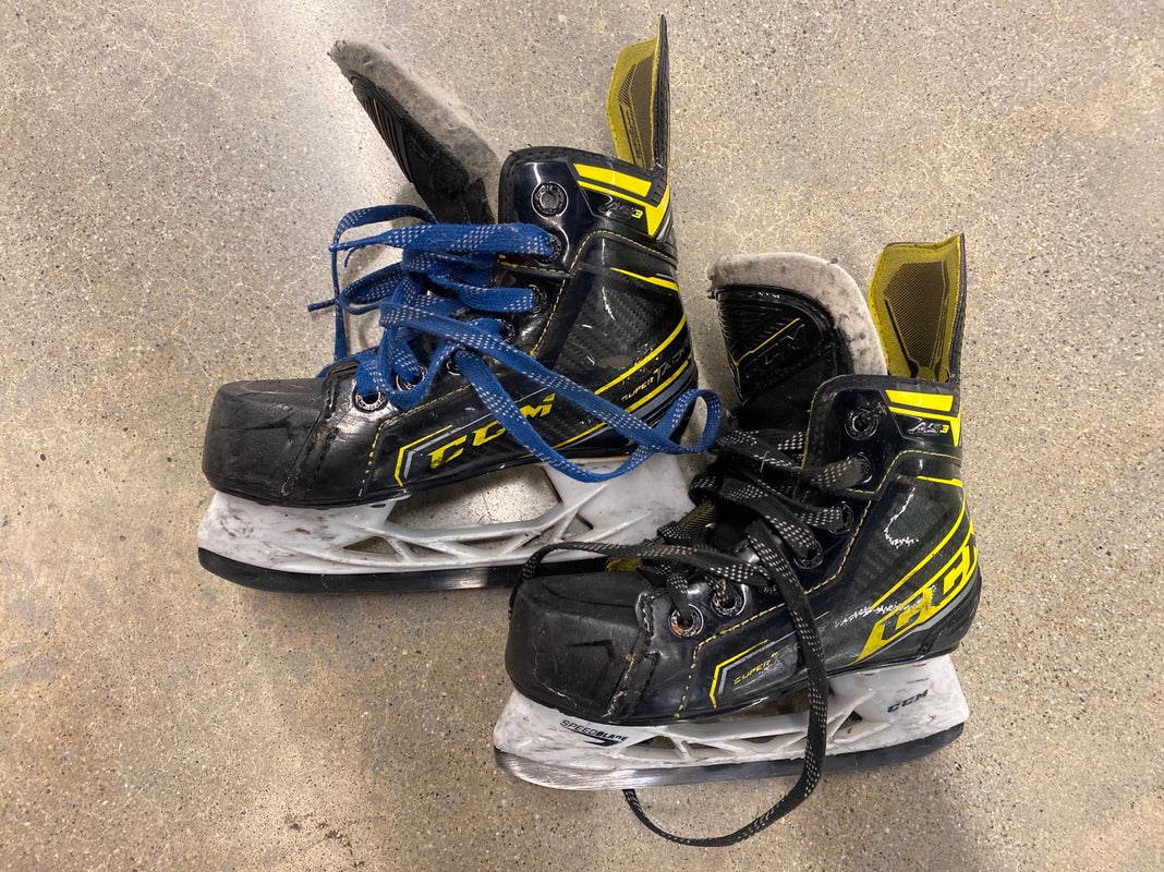 Used Youth CCM Super Tacks AS3 Hockey Skates (Regular) - Size: 13.0
