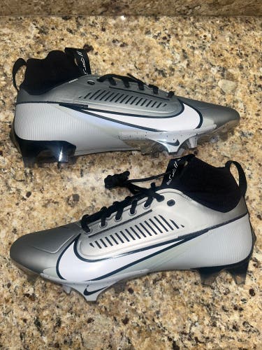 Men’s Nike Football Cleats Size 10.5 Vapor Edge Pro 360 2