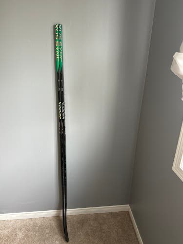 2-Pack Senior Right Handed P106  77 Flex Nexus Sync Hockey Stick
