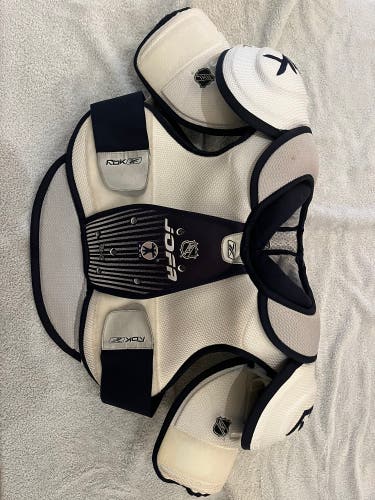 Large Rbk 7k Shoulder Pad