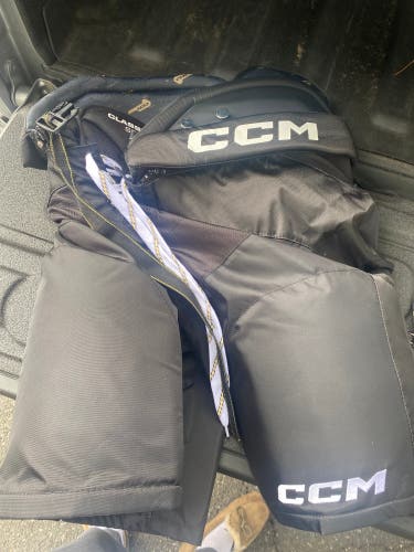 Senior New Large CCM Tacks Classic SE Hockey Pants