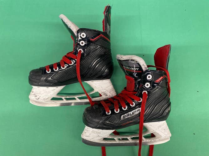 Used Junior Bauer NSX Hockey Skates (Regular) - Size: 2.0