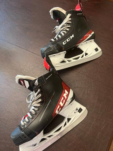 Used CCM Regular Width Size 8 JetSpeed FT475 Hockey Skates