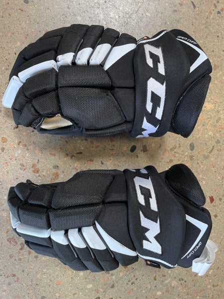 Used CCM FT4 Gloves 15"
