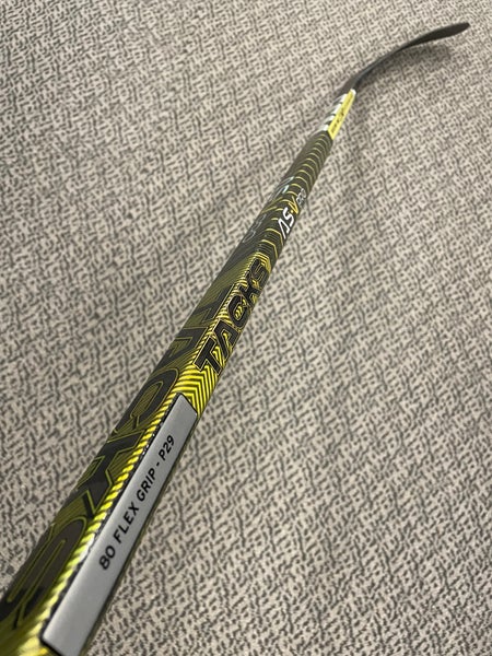 CCM AS-V Pro 80 flex P29 curve left hand stick | SidelineSwap