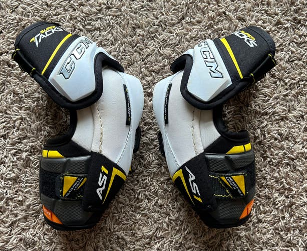 Used Small CCM Super Tacks AS1 Elbow Pads