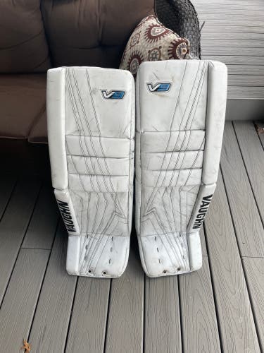 34" Vaughn  V9 Pro Carbon Goalie Leg Pads