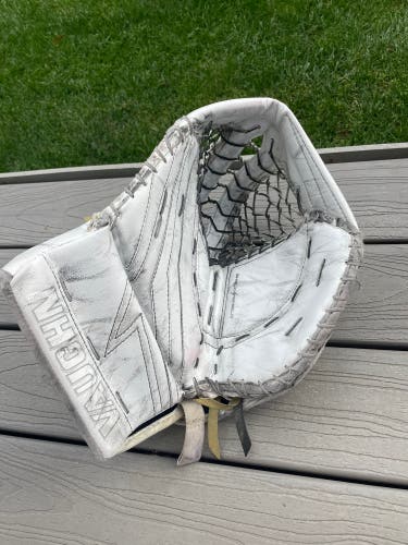 Used Regular V9 Pro Carbon Glove