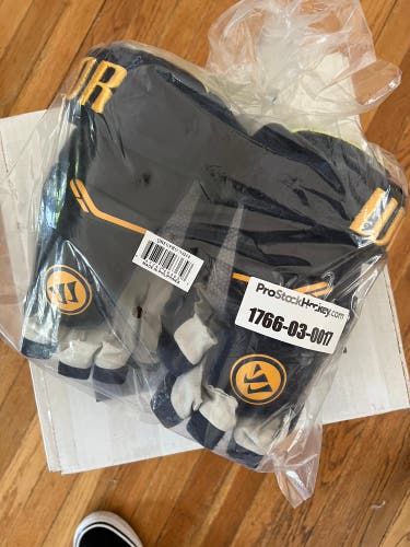 WARRIOR PRO STOCK ST. LOUIS BLUES ISSUE