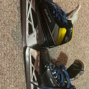 Used Bauer   Size 5.5 Supreme 3s Hockey Goalie Skates