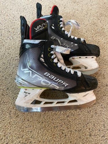 Used Bauer Hyperlite Fit 2 size 6.5