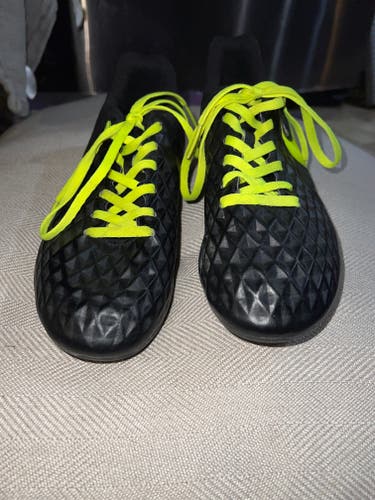 Nike Kids Youth  Size 6Y Tiempo Legend Soccer Cleats AT5881-070 U.S Size 6Y Black/Yellow Neon