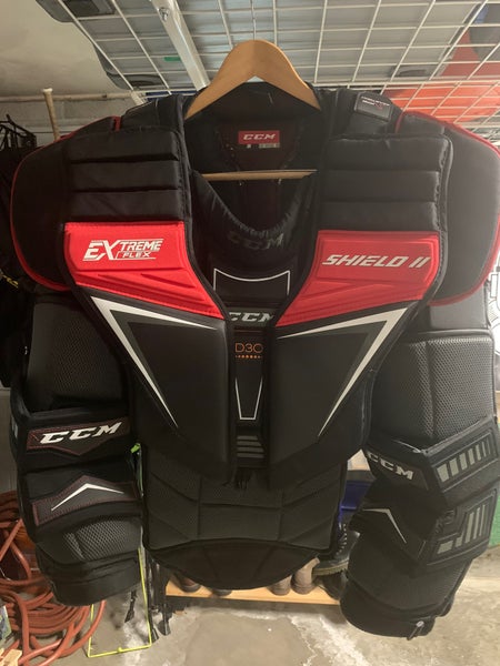 Used Large CCM Pro Stock Extreme Flex Shield II Goalie Chest Protector