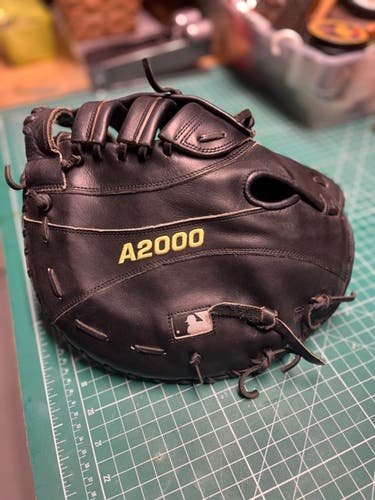 Wilson A2000 1B Mitt (12" / RHT / 2800PS)