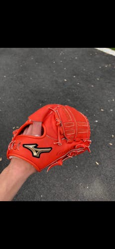 Japan Issued Mizuno Global Elite Pitching Glove