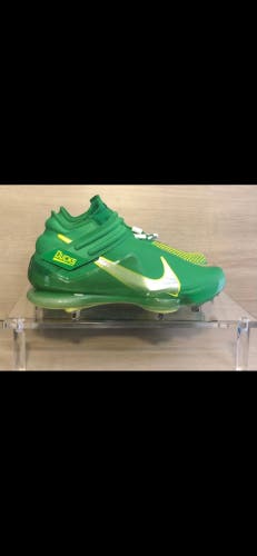TEAM ISSUE PLAYER EXCLUSIVE Oregon Ducks trout baseball cleats size 13