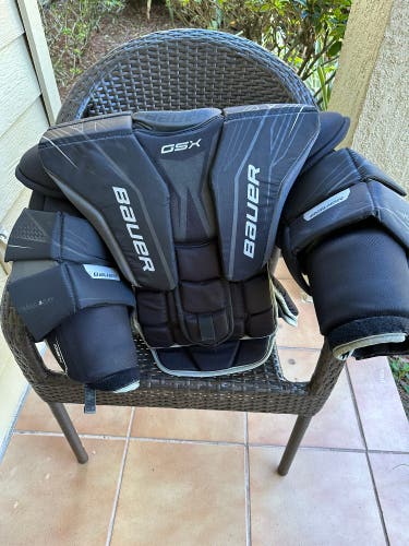 Medium Bauer  GSX Goalie Chest Protector