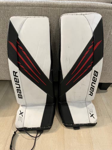 Medium Bauer  Vapor 3X Goalie Leg Pads