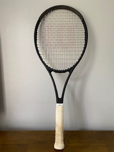 Wilson PRO STAFF 97 v13 Tennis Racquet