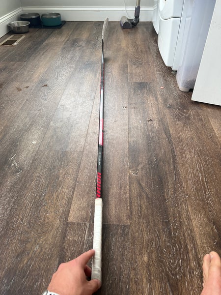 Senior Left Hand P28 Novium SP Hockey Stick