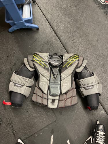 Used hyper lite chest protector