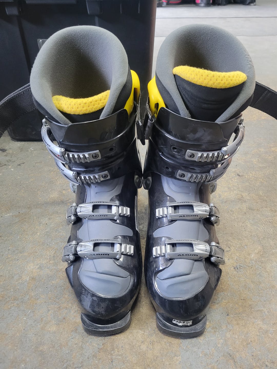 Tecnica The Agent Non-Tech AT Ski Boots, Mondo 27.5 Men's 9.5, No Inso –  The Extra Mile Outdoor Gear & Bike