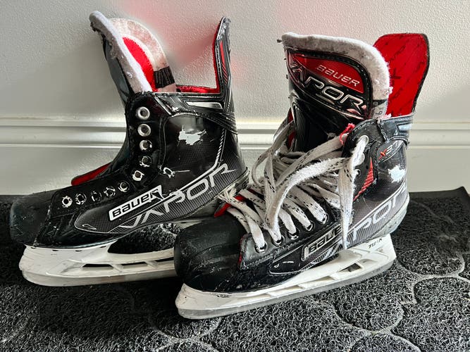Used Bauer Size 6.5 Hockey Skates