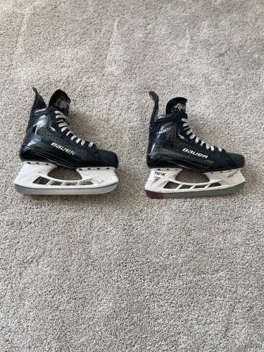 Used Bauer Regular Width  Size 7.5 Supreme Mach Hockey Skates