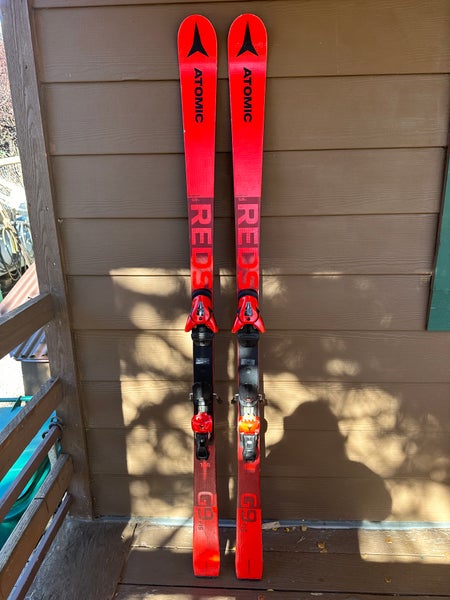 Used 2022 Atomic 166 cm Racing Redster G9 Skis With atomic x12 Bindings Max Din 12