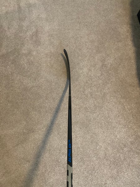 Senior Right Handed W03 Pro Stock Covert QR5 Pro Hockey Stick
