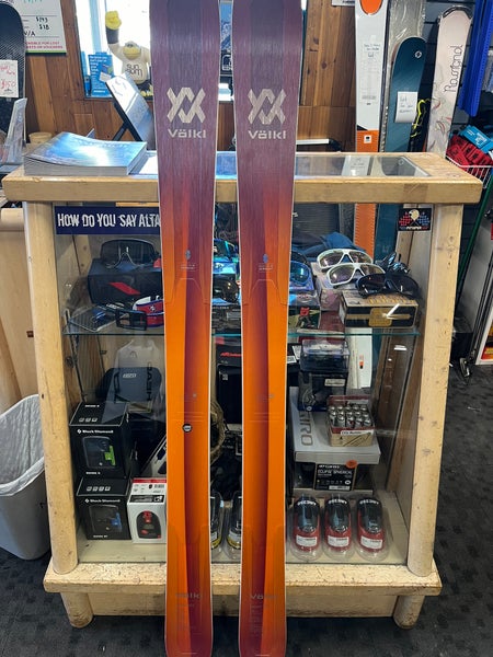 2023 Women's Volkl Secret Skis