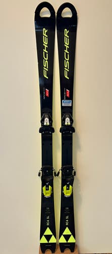 Fischer RC4 World Cup JR SL w/ Bindings