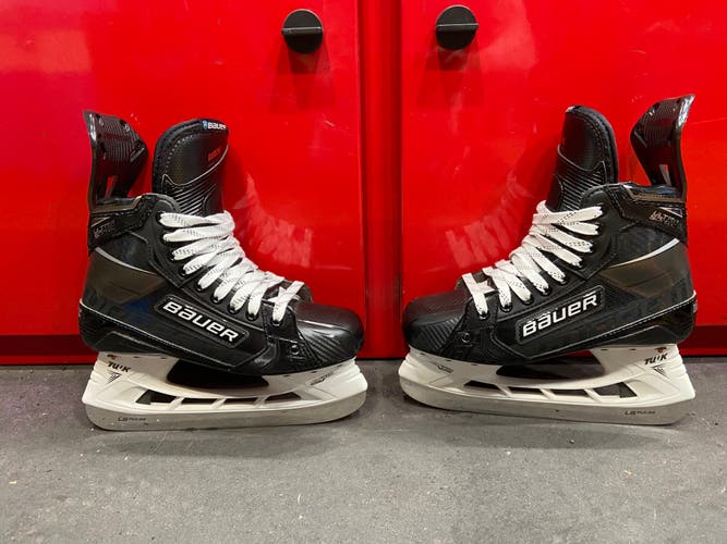 Senior New Bauer Supreme UltraSonic Hockey Skates Pro Stock Size 6