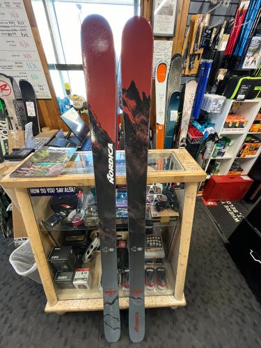 2023 Enforcer 94 Unlimited Skis