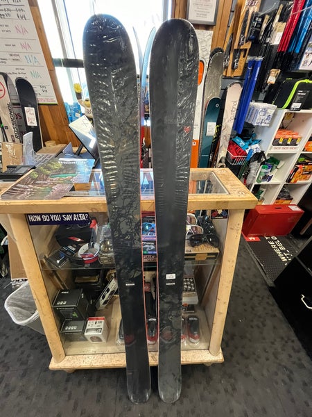 2022 Rossignol Gamer 118 Skis