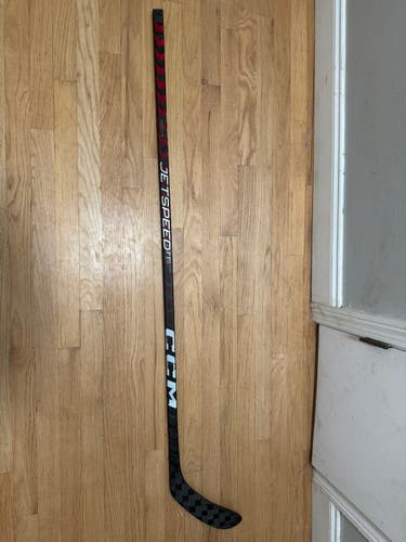 Junior Used Right Handed CCM JetSpeed FT5 Pro Hockey Stick P28