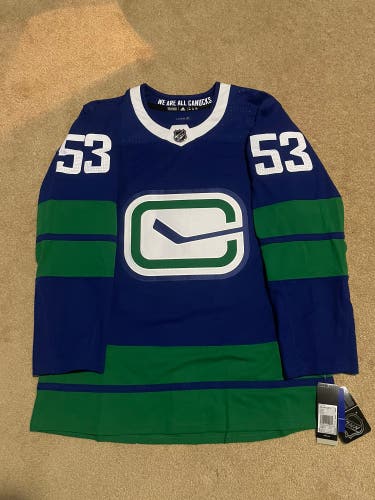 Vancouver Canucks Horvat 53 Authentic Alternate Adidas NHL Hockey Jersey Size 50