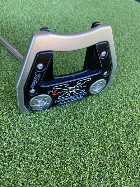 Used Right Handed Titleist Scotty Cameron Futura X7M 35