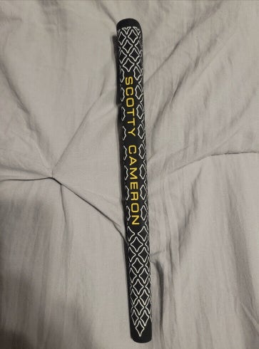 Scotty Cameron Pistolini Plus Black And White And Yellow Texture 100% Authentic