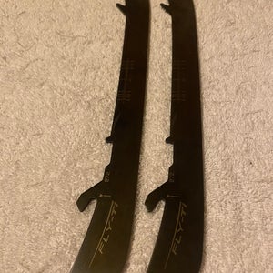 Bauer Hockey Fly-Ti Steel Runners, Size 272