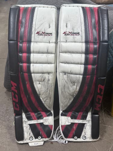 36" CCM  Extreme Flex 500 Goalie Leg Pads