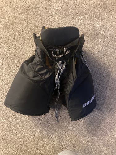 Youth Medium Bauer Supreme TotalOne MX3 Pant Shell Hockey Pants