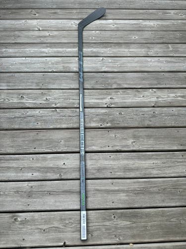CCM Trigger 6 Pro Hockey Stick - Intermediate 65 P28 Right