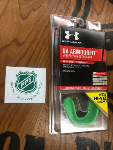New Under Armour Adult Mouthguard - Green.