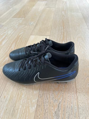 Black Men's Molded Cleats Nike Tiempo Legend Cleats