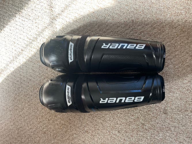 Used Bauer  X Shin Pads
